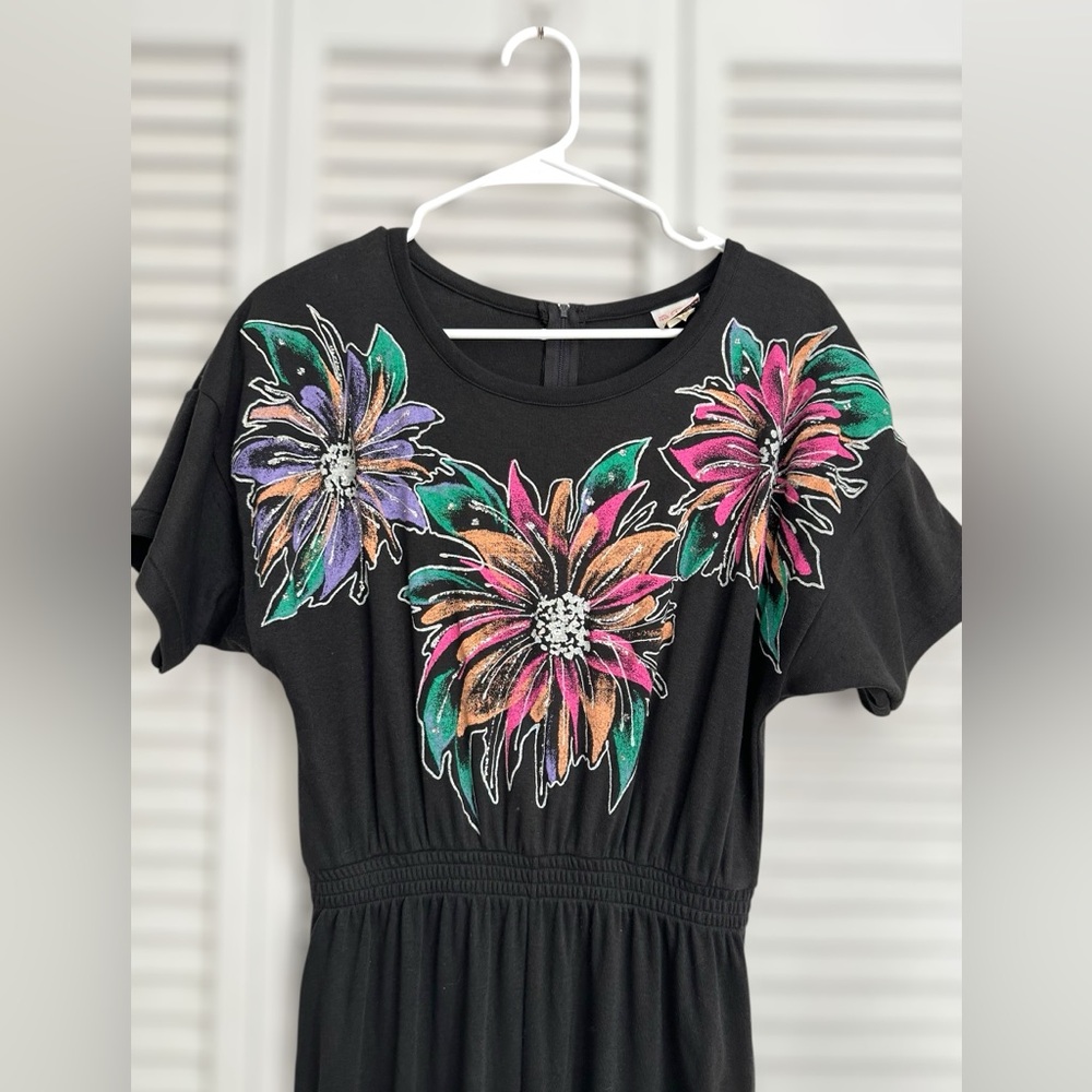 Floral Black vintage one piece jumpsuit size a large